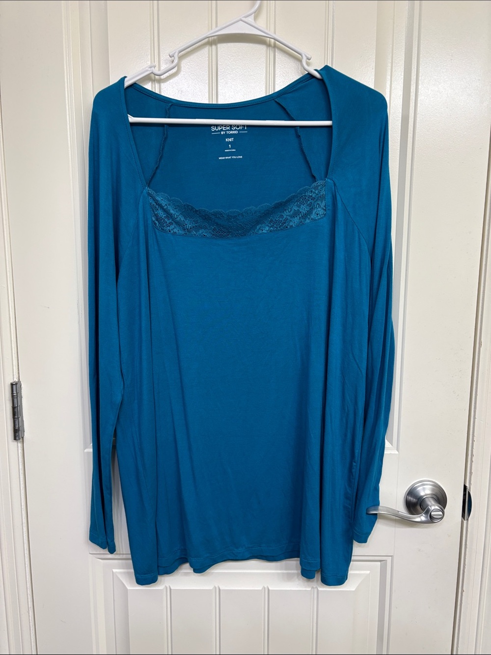 NWT torrid‎ blue Long Sleeve Lace Trim Top